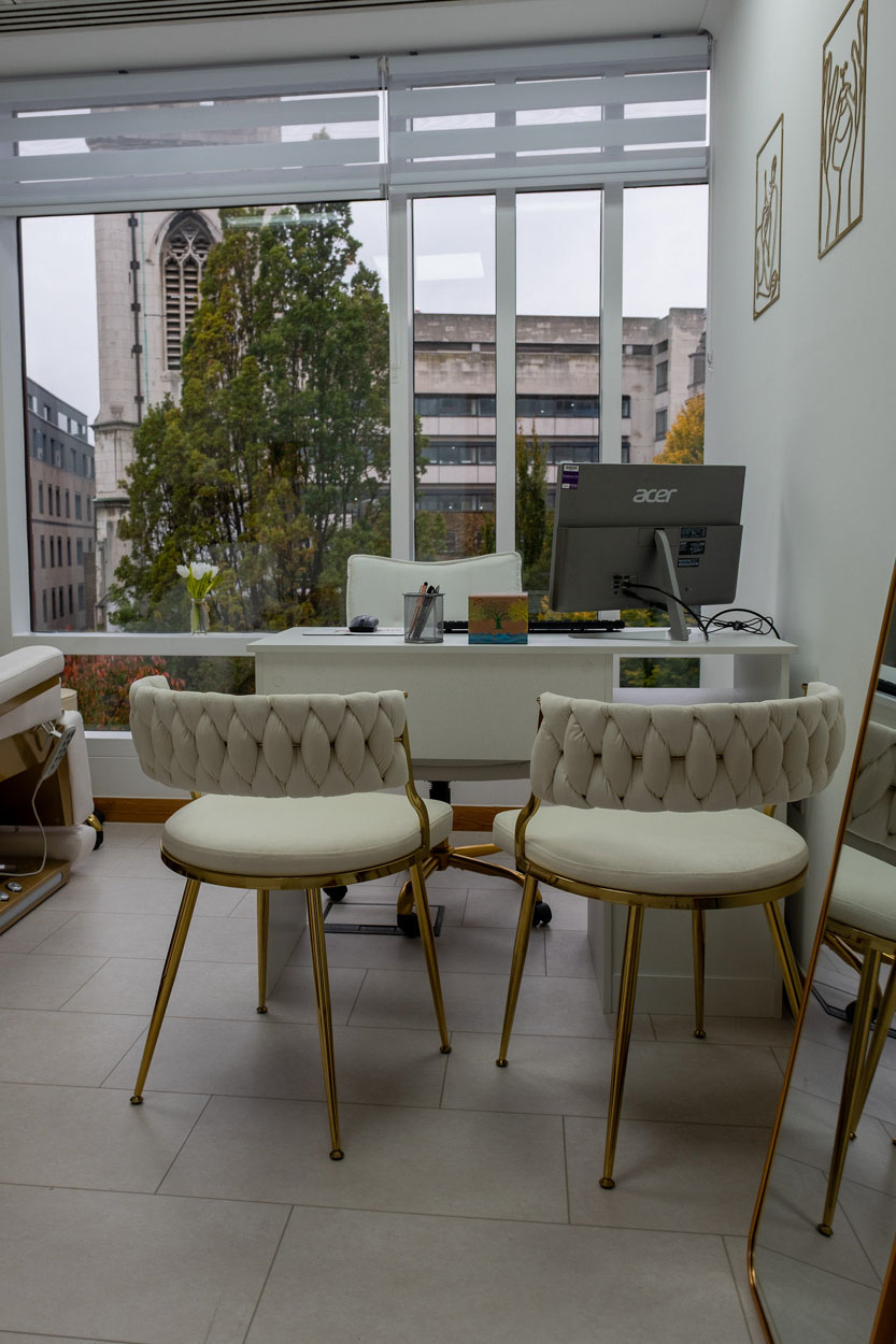 Consultório da Messina Clinic em Londres com vista para a cidade
